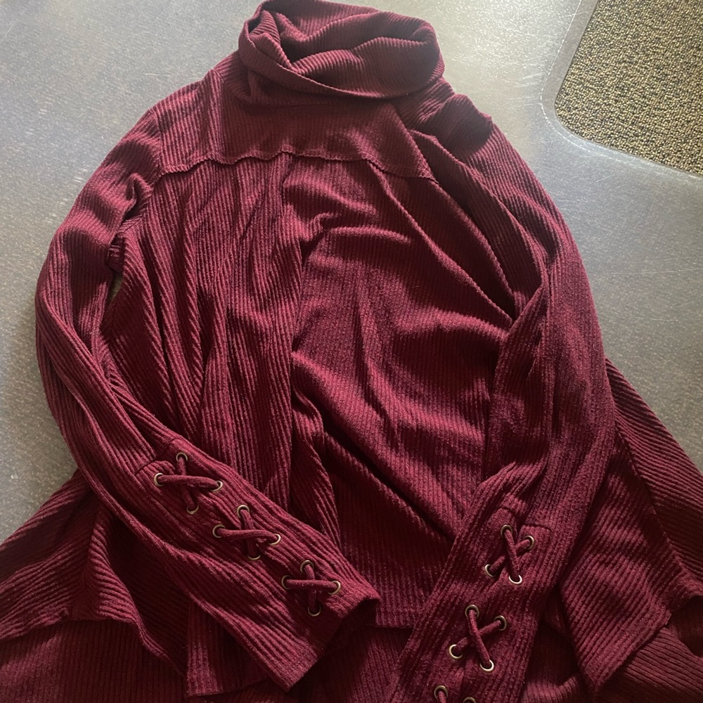 Knox Rose mauve sweater turtle neck - size small
